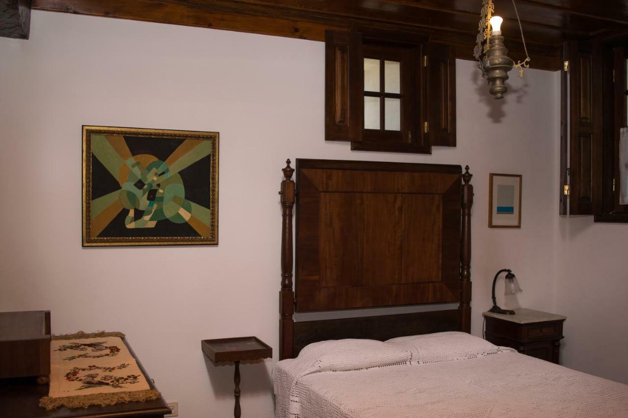 Casa De Pascoaes Historical House Farm stay *